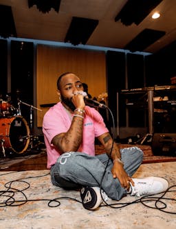  Davido postpones Timeless Tour due to production issues